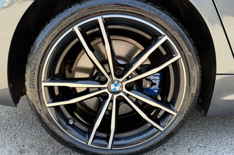 BMW 3 Series 330E M SPORT -PAN ROOF -M PRO PACK -OYSTER LEATHER -ONE OWNER -FBMWSH 67