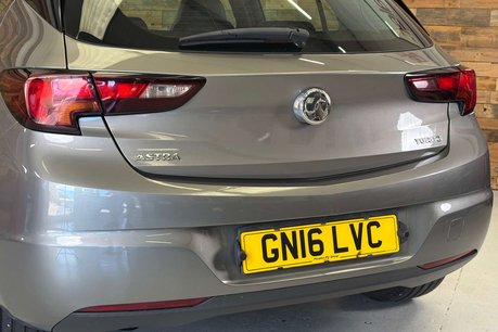 Vauxhall Astra 1.4i Turbo Elite Nav Hatchback 5dr Petrol Auto Euro 6 (s/s) (150 ps) 61