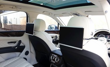 Bentley Bentayga 19