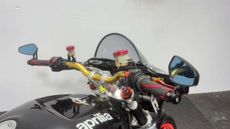 Aprilia RSV TUONO 2005 19K ICONIC STREETFIGHTER NAKED 1000CC NEW MOT 14