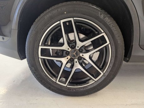 Mercedes-Benz GLC 3.0 AMG GLC 43 4Matic Auto 4WD 5dr 27