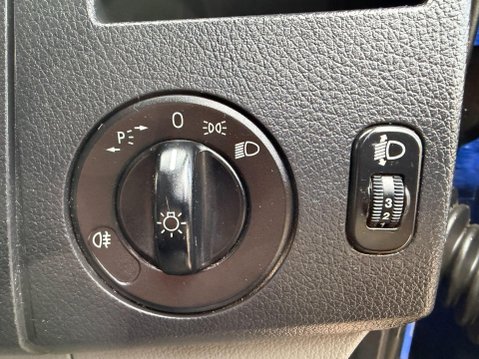 Mercedes-Benz Sprinter 2.1 314 CDi Panel Van 5dr Diesel Manual RWD L2 H3 (213 g/km, 140 bhp) 30