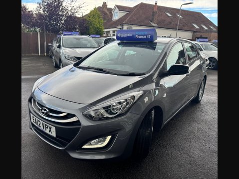 Hyundai i30 1.6 CRDi Blue Drive Active Euro 5 (s/s) 5dr 3