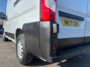 Peugeot Boxer 333 L1 H1 120 ps BlueHdi Professional - Sat Nav & Air Con 22