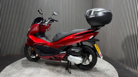 Honda PCX WW PCX 125 2016 ONLY 13K 1 OWNER LONG MOT WARRANTY 125CC 6