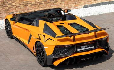 Lamborghini Aventador SV LP 750-4 Roadster 13