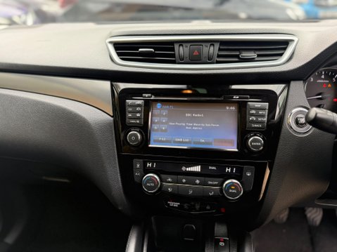 Nissan Qashqai 1.3 DIG-T N-Connecta SUV 5dr Petrol Manual 24