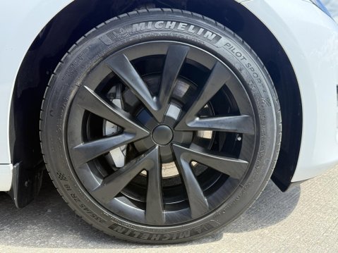 Tesla Model 3 Saloon 4dr Electric Auto RWD (241 bhp) 14
