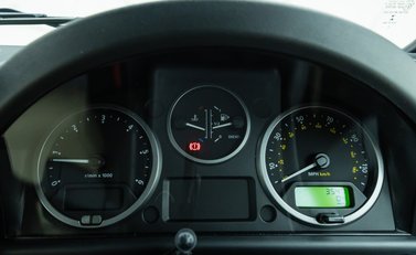 Land Rover Defender 110 HERITAGE 24