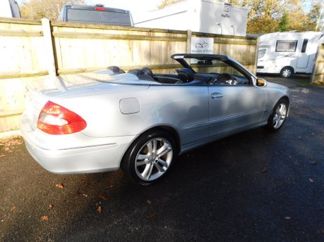 Mercedes-Benz CLK 1.8 CLK200 KOMPRESSOR AVANTGARDE AUTOMATIC 2 Dr 5