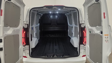 Ford e-Transit Custom 320L1 Limited 65kwh 100kw/136ps *ELECTRIC-NEW* 16