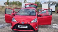 Toyota Yaris 1.5 VVT-h Icon Tech Hatchback 5dr Petrol Hybrid E-CVT Euro 6 (s/s) (100 ps) 5