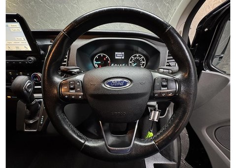 Ford Transit Custom 2.0 300 EcoBlue Limited Crew Van Double Cab 5dr Diesel Auto L2 H1 Euro 6 (s 58
