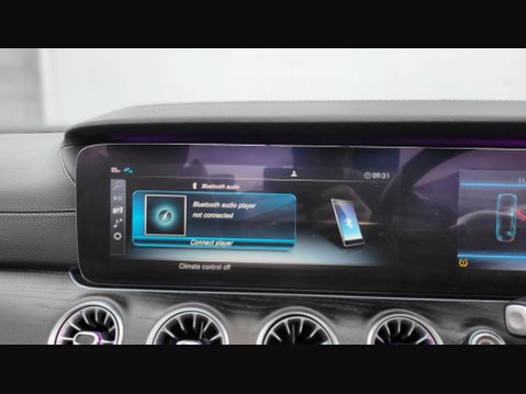 Mercedes-Benz E Class E 300 AMG LINE 28