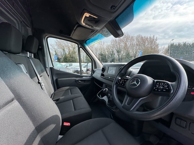 Mercedes-Benz Sprinter LWB L3H2 High Roof Progressive 315 Camera Sensors EURO 6 SELECT 15