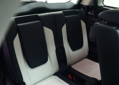 Land Rover Discovery Sport 2.0 P250 MHEV R-Dynamic SE SUV 5dr Petrol Auto 4WD Euro 6 (s/s) (249 ps) 58