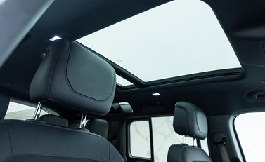 Land Rover Defender 110 V8 CARPATHIAN EDITION 16