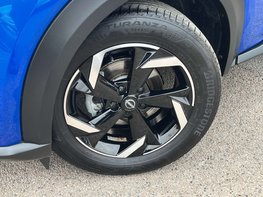 Nissan Juke 1.0 Juke N-Connecta DiG-T Semi-Auto 5dr 3