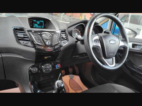 Ford Fiesta ZETEC 12