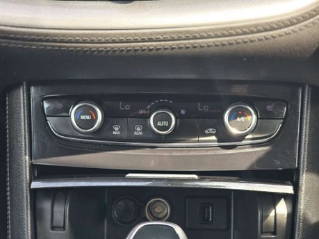 Vauxhall Grandland X 1.6 Turbo D BlueInjection Sport Nav SUV 5dr Diesel Auto Euro 6 (s/s) (120 p 23