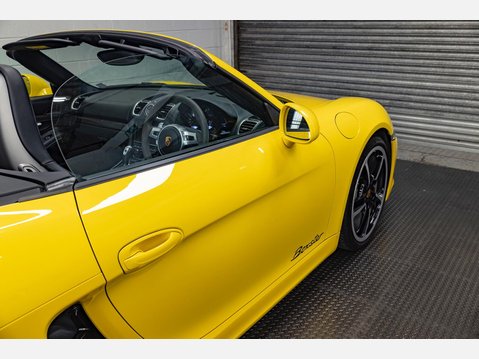 Porsche Boxster 2.7 981 PDK Euro 6 (s/s) 2dr 67