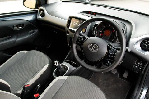 Toyota Aygo VVT-I X-TREND TSS 4