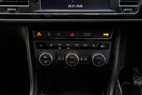 SEAT Leon TSI EVO FR BLACK EDITION 35