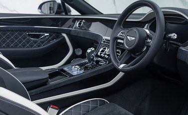 Bentley Continental GTC SPEED Convertible 17