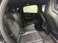 Porsche Cayenne 3.0 V6 E-Hybrid 14.1kWh Coupe 5dr Petrol Plug-in Hybrid TiptronicS 4WD Euro 45