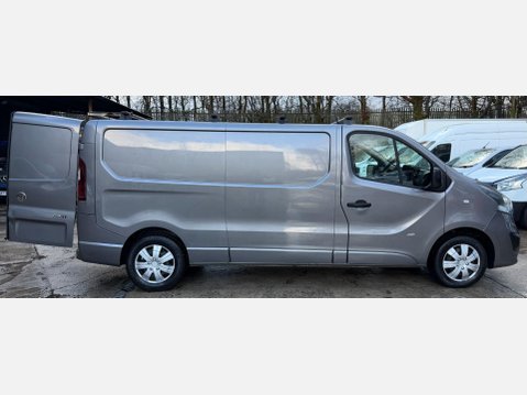 Vauxhall Vivaro 1.6 CDTi 2900 Sportive Panel Van 5dr Diesel Manual L2 H1 Euro 6 (120 ps) 9