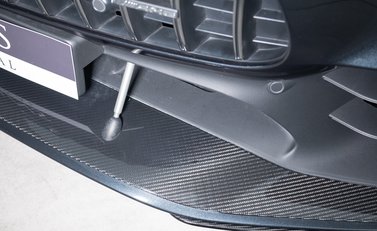 Mercedes-Benz AMG GT R PRO 30