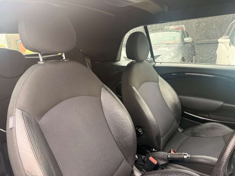 Mini Convertible 1.6 Cooper 2dr 14
