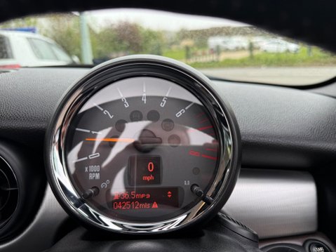 Mini Convertible 1.6 Cooper Highgate Euro 6 (s/s) 2dr 40