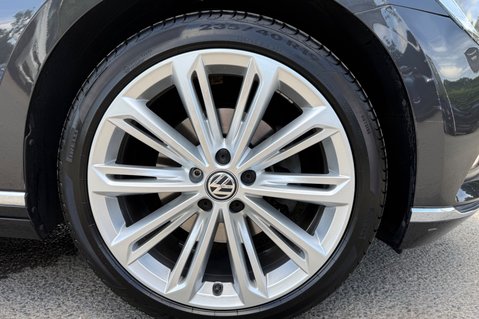 Volkswagen Passat GT TSI EVO DSG - PANORAMIC SUNROOF -19 INCH ALLOYS - ONE OWNER 65