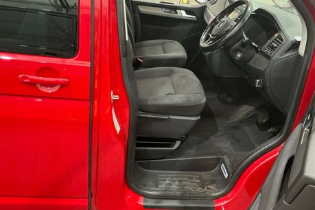 Volkswagen Caravelle 2.0 TDI BlueMotion Tech SE MPV 5dr Diesel DSG Euro 6 (s/s) (150 ps) 13