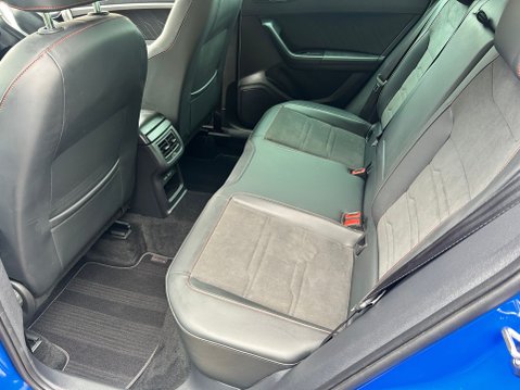 SEAT Ateca TSI EVO FR 8
