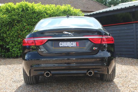 Jaguar XF 3.0 XF V6 S D Auto 4dr 9