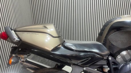Aprilia SL1000 Falco 29K RUNNING PROJECT BIKE 1000CC VTWIN SPARES OR REPAIR 16