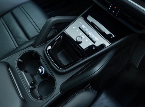 Porsche Cayenne TURBO E-HYBRID 26