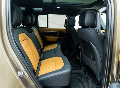 Land Rover Defender 110 X P400 15