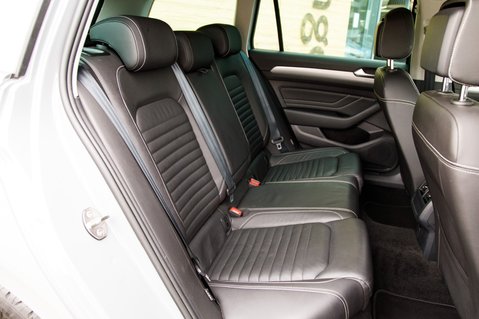 Volkswagen Passat SEL TSI EVO DSG 32