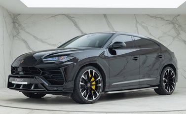Lamborghini Urus 6