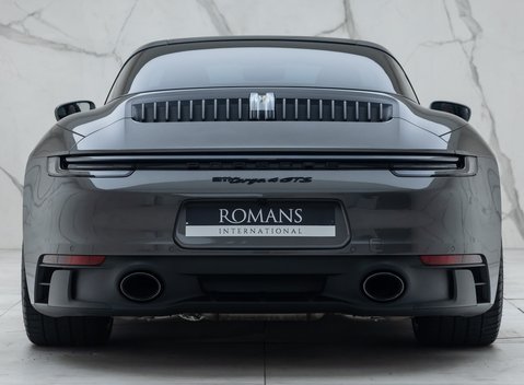 Porsche 911 Targa 4 GTS (992) 11