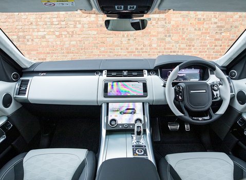 Land Rover Range Rover Sport 5.0 SVR 18