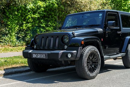 Jeep Wrangler SAHARA CRD By Kahn's The Chelsea Truck Company 7
