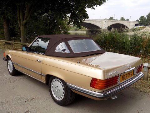 Mercedes-Benz R107 280 SL Sports - LHD 2