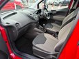 Ford Tourneo Courier ZETEC TDCI 14
