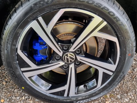 Volkswagen T-Roc R TSI 4MOTION DSG Full Service History Excellent Condition 19
