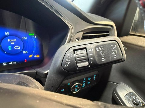 Ford Kuga 2.5h Duratec ST-Line Edition CVT Euro 6 (s/s) 5dr 29