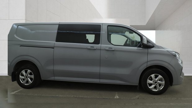 Ford Transit Custom Crew Cab AUTO LWB L2H1 Low Roof Limited 320 Air Con Alloys Sensors Cam EURO 3